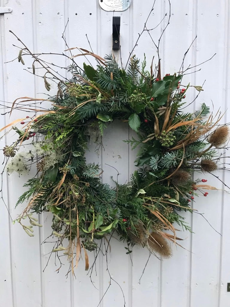 Atelier de cueillette et création de couronne de Noël & dîner